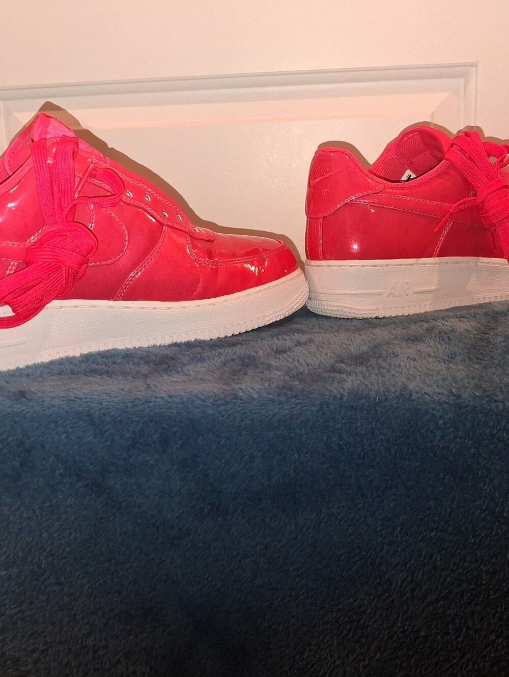 Nike Red Low-Top Sneakers 2018